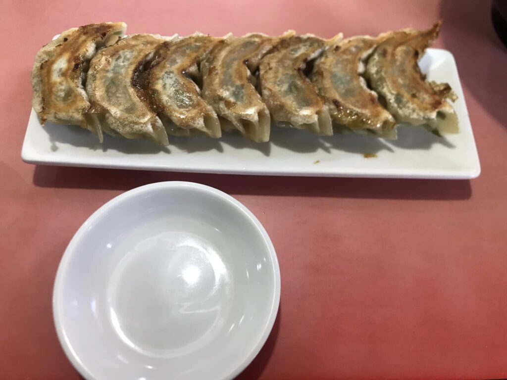 alt="宝寿苑の焼き餃子"
